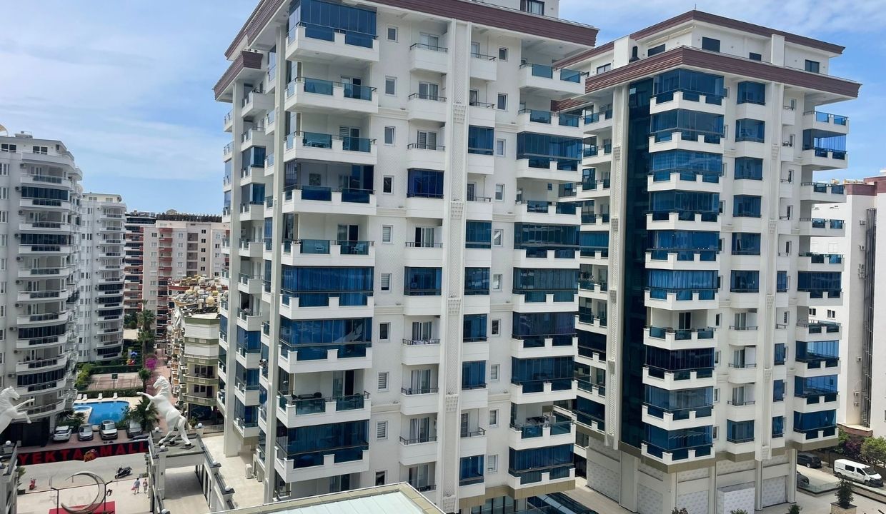 Mahmutlar'da çok işlevli konut kompleksi