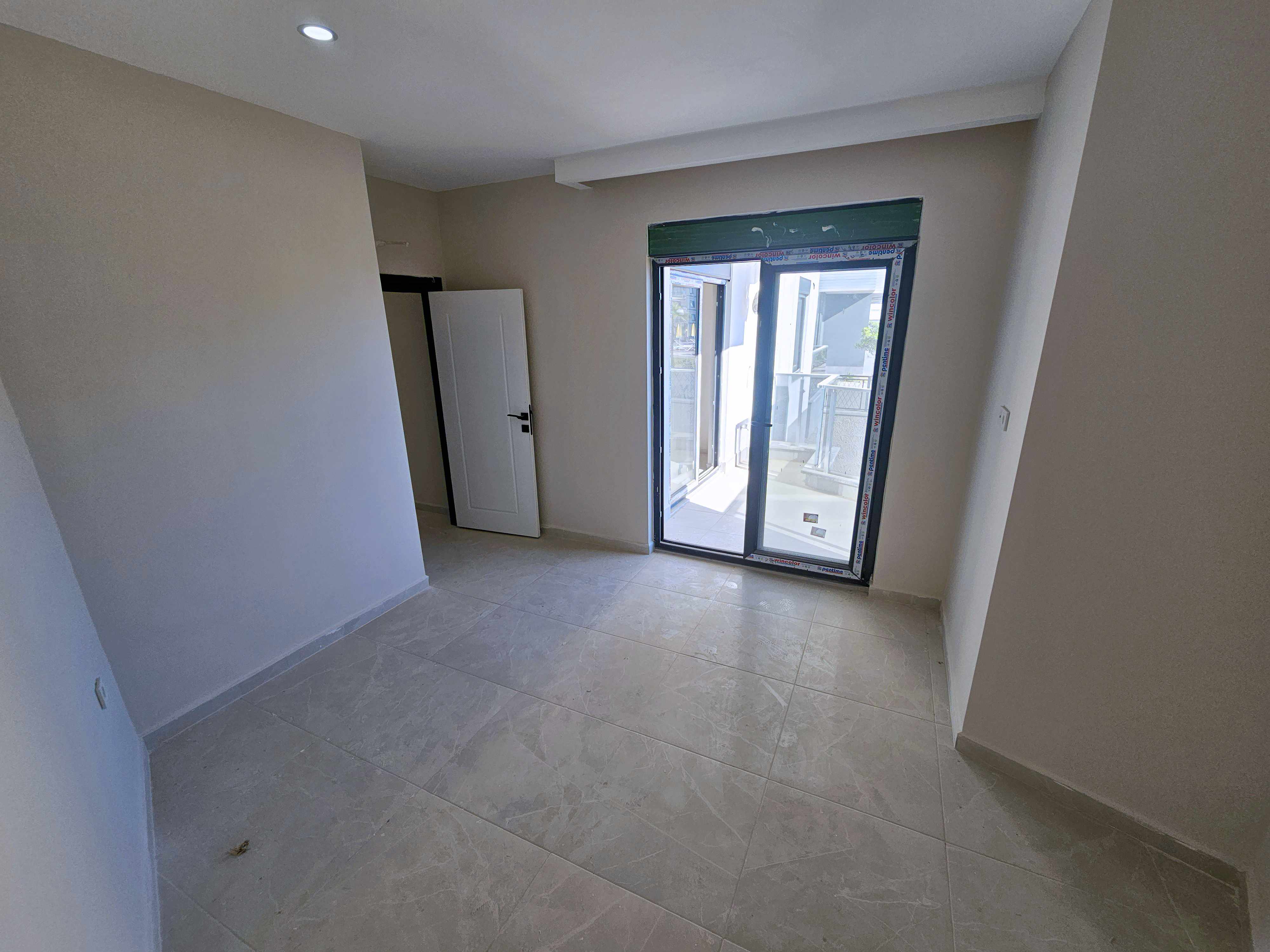 Tek yatak odalı daire (1+1) - Avsallar