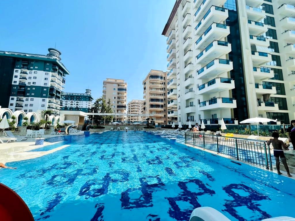 Mahmutlar'da çok işlevli konut kompleksi